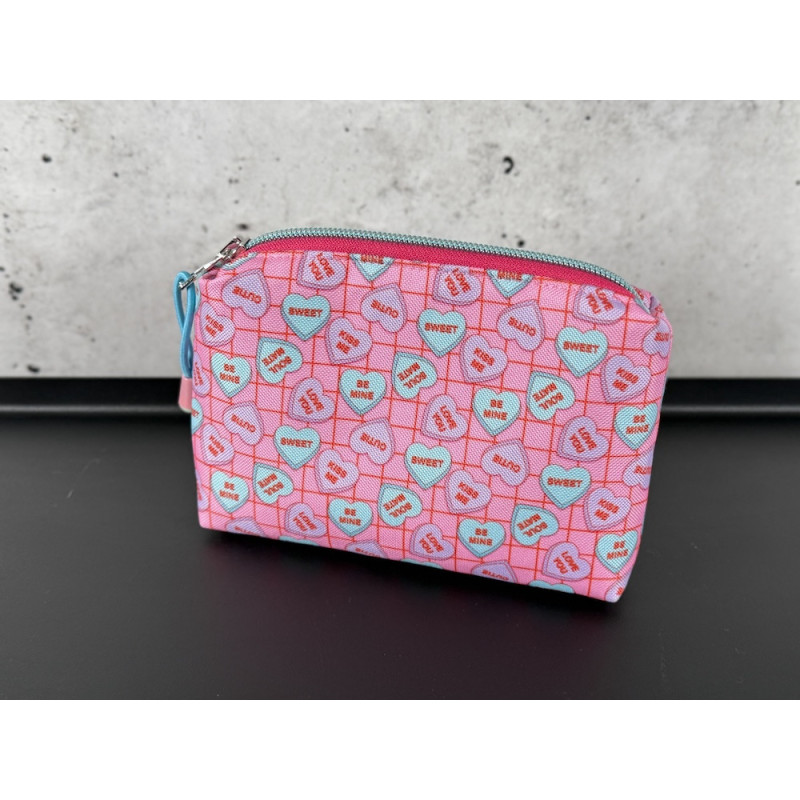 Mini Ne­ces­saire -  "Candy Hearts Pink"