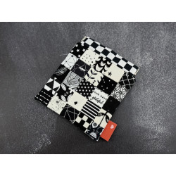 Federverschluss Täschchen Black & White Maxi