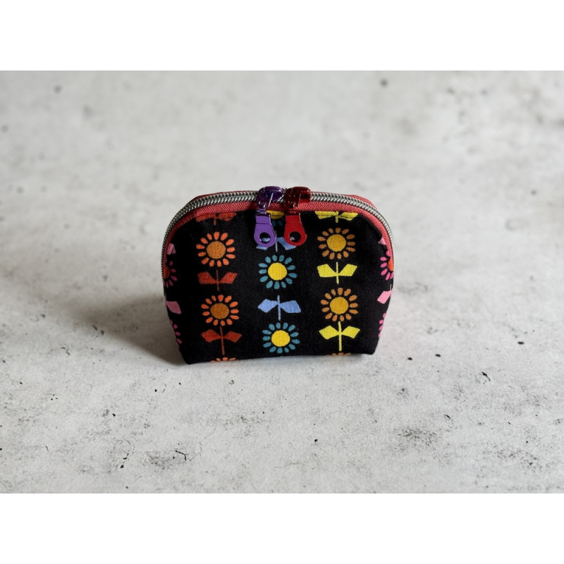 Oil Pouch - Klein 8 Flaschen - Rainbow Flowers Schwarz