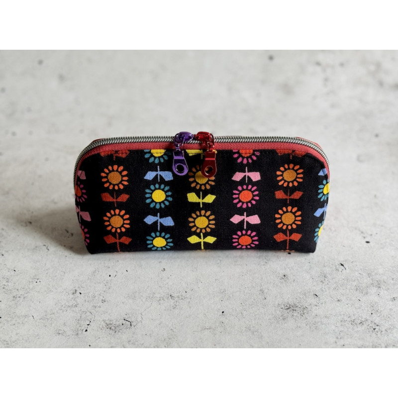 Oil Pouch - Gross 14 Flaschen - Rainbow Flowers Schwarz